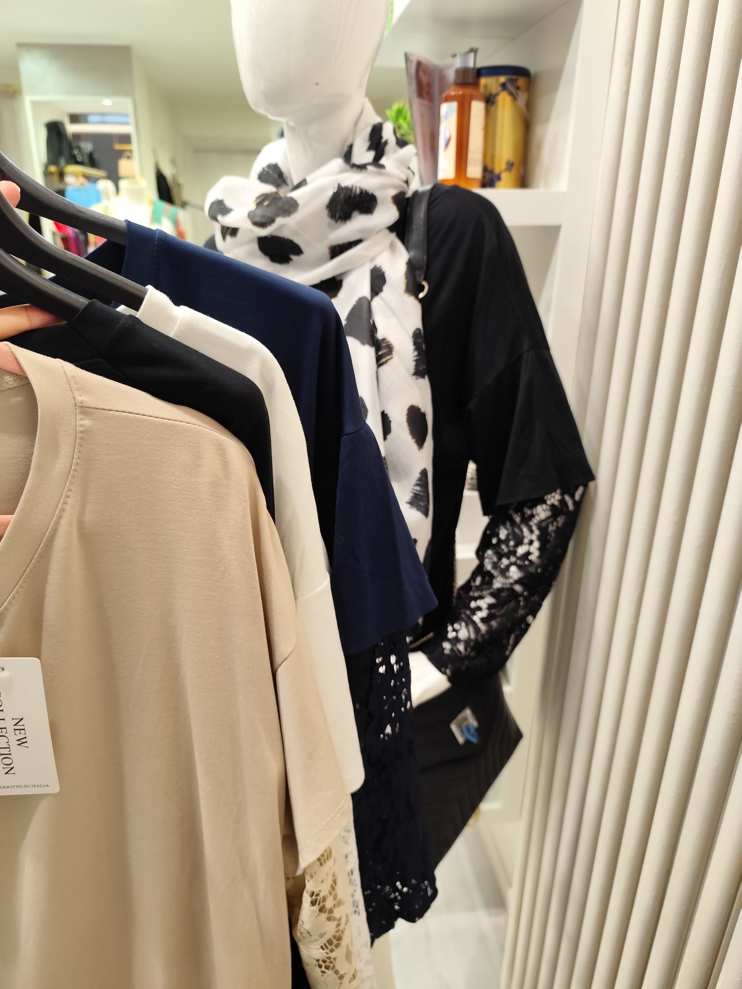 Maglia over maniche in pizzo