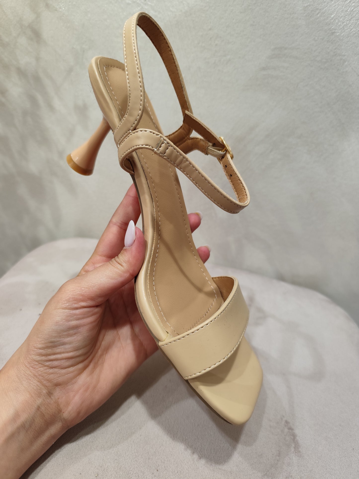 Sandali Basic