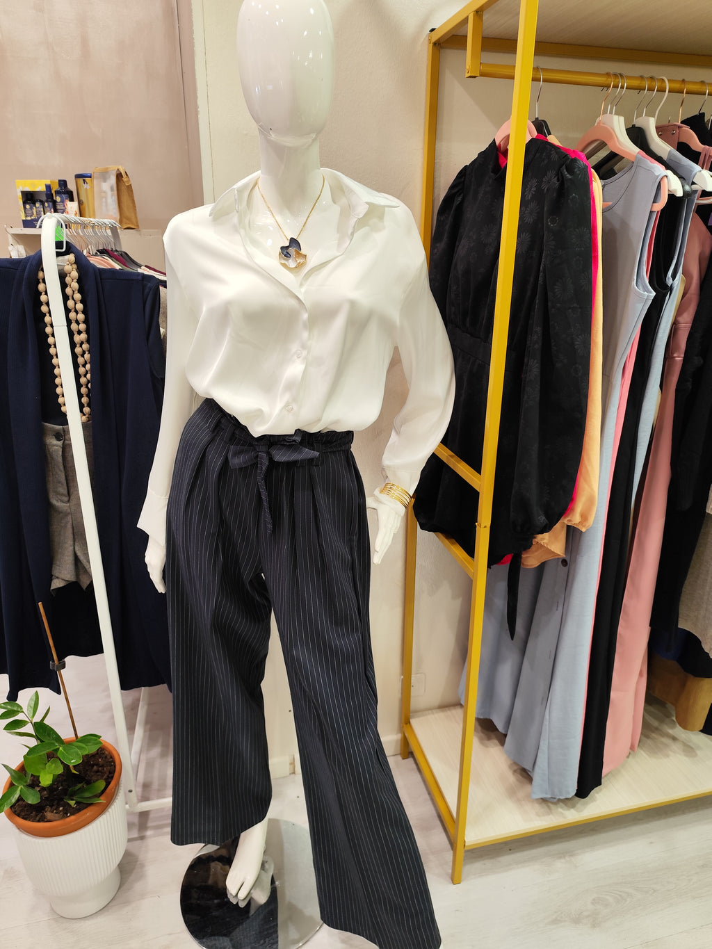 Pantaloni gessati a palazzo paper bag