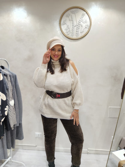 Maglione con apertura sulle spalle