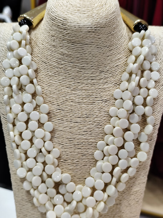 Collana Mina