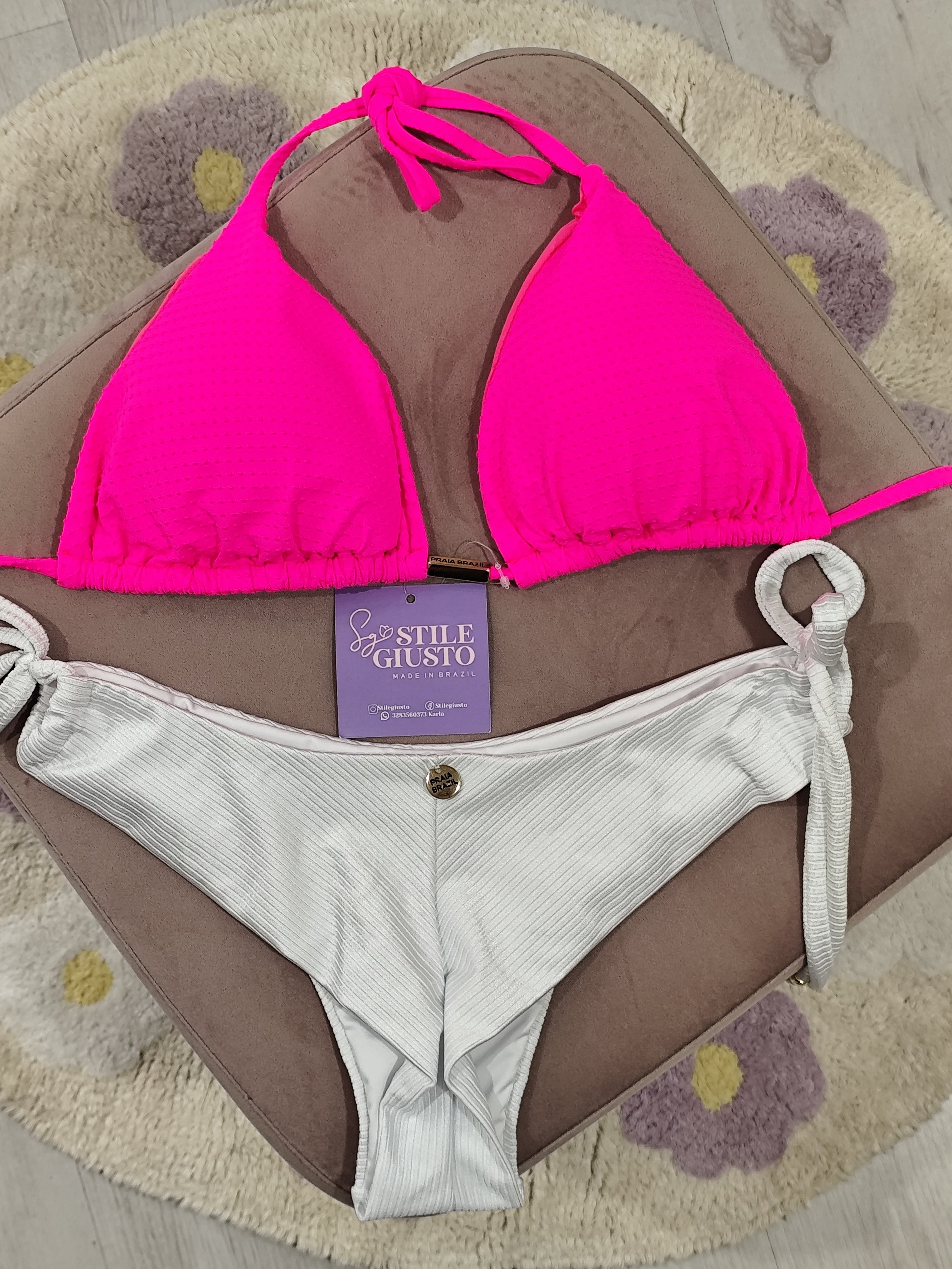 Costume fucsia e bianco XL